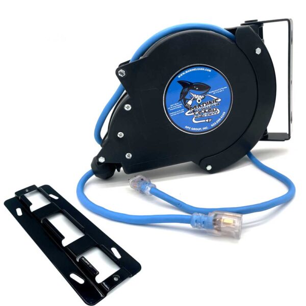 20ft 12 Gauge 20 AMP Marine Power Cord Reel on Swivel Bracket